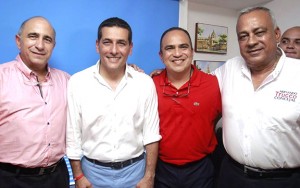 Dumek y los tres concejales