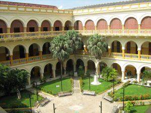 UdeC patio